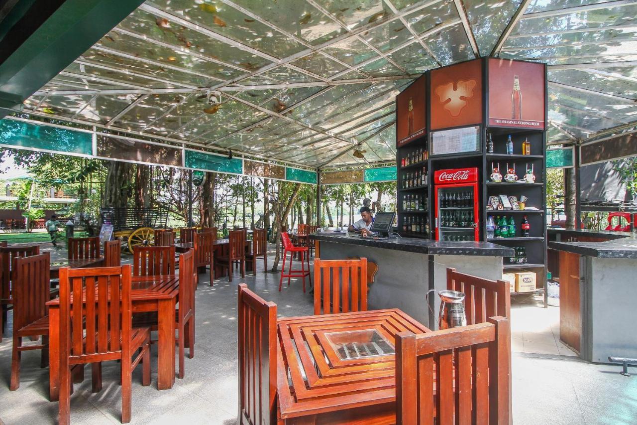 Oyo 471 Randiya Hotel Moratuwa Esterno foto